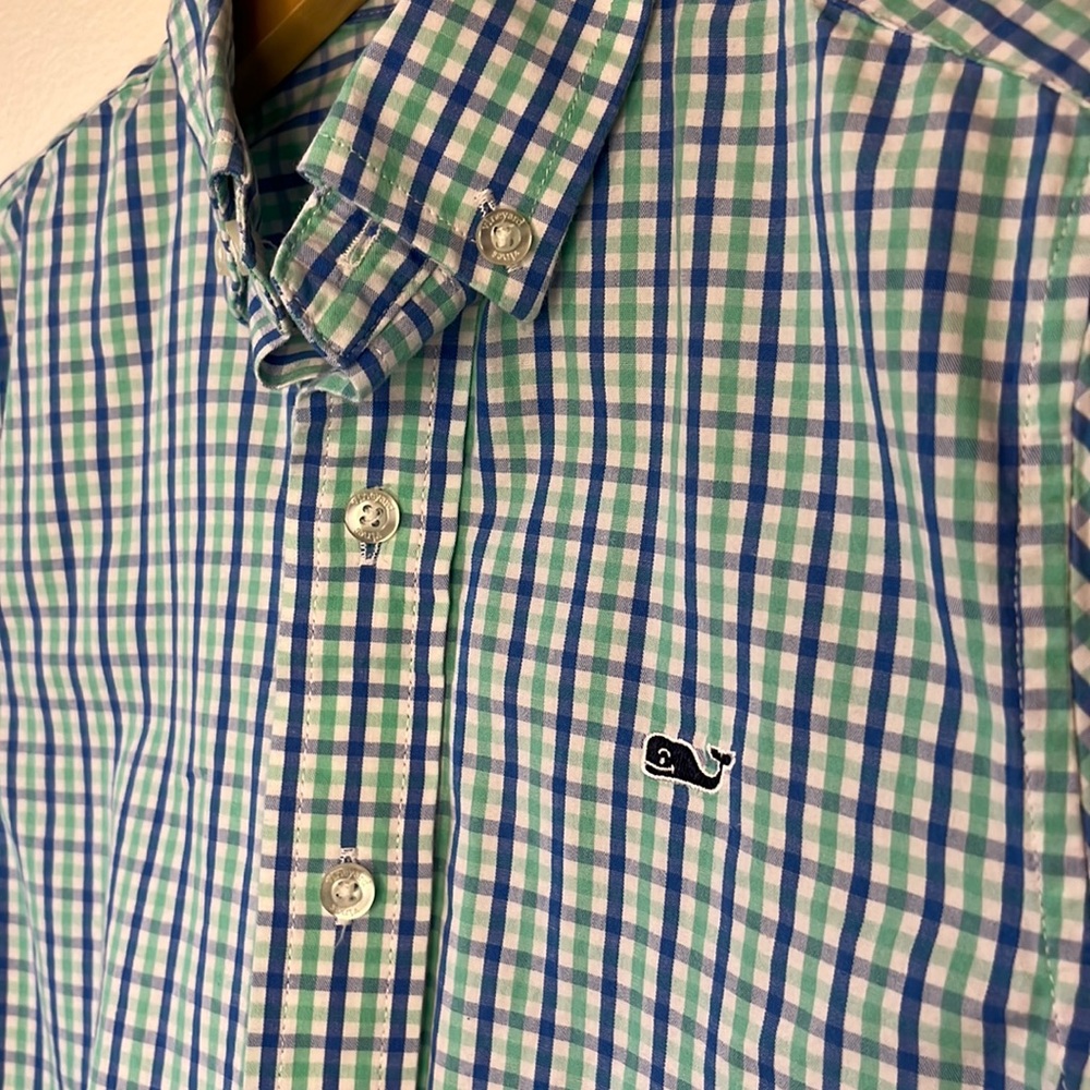 Vineyard vines whale shirt size 6
